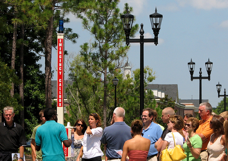 UNCW staff discuss campus safety during orientation